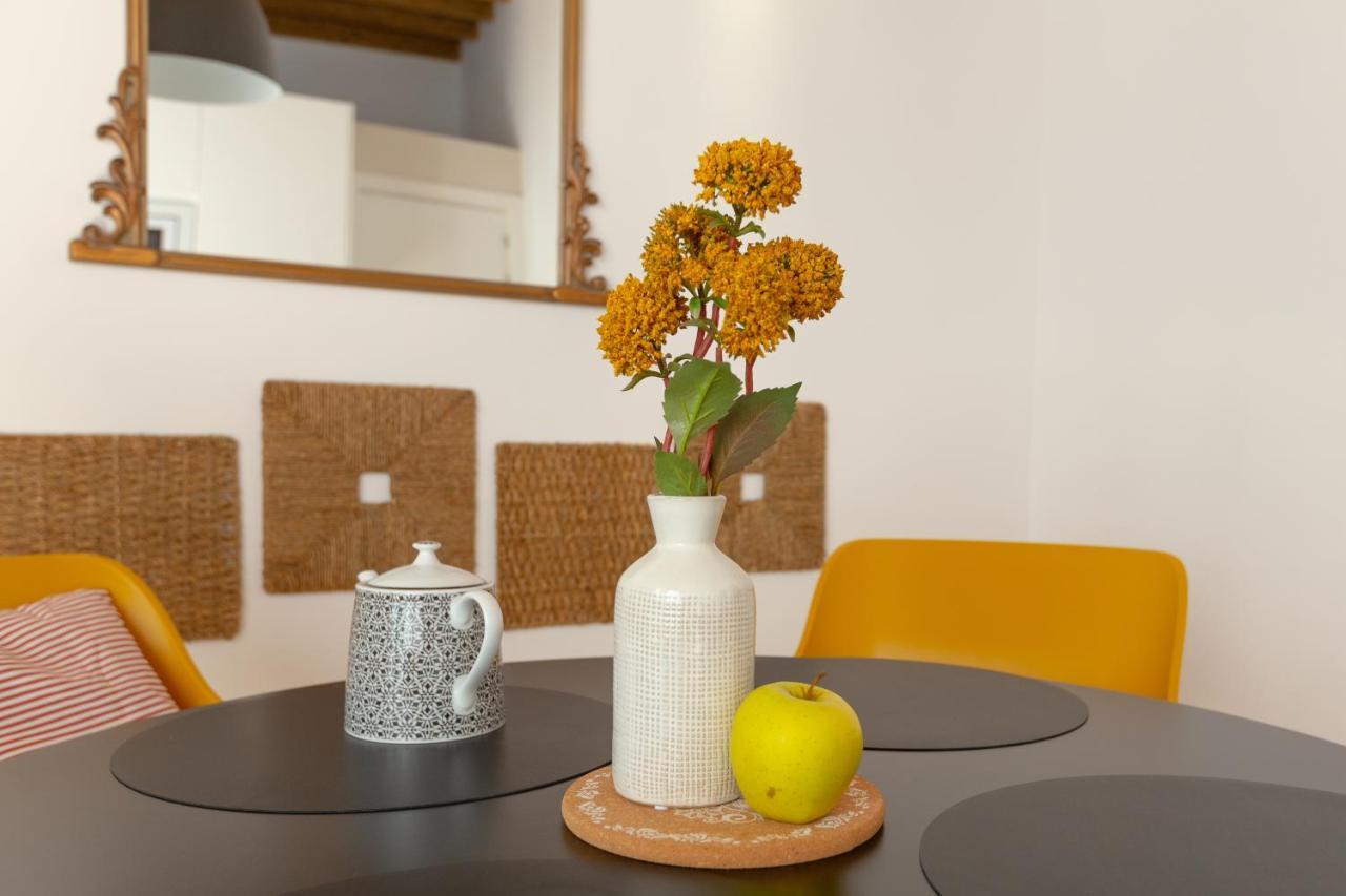 Precioso Apartamento Con Patio Y Dos Habitaciones En El Barrio De Picasso Málaga Esterno foto