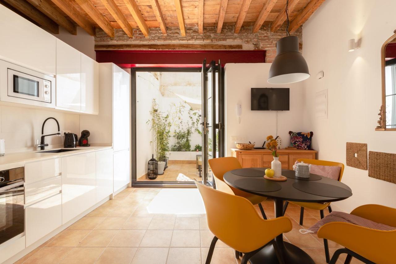 Precioso Apartamento Con Patio Y Dos Habitaciones En El Barrio De Picasso Málaga Esterno foto